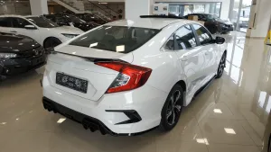 Honda Civic Uyumlu Fc5 2016-2020 Concept Model Arka Tampon Ek Piano Black Detaylı thumb 4