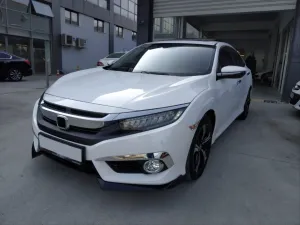 Honda Civic Uyumlu Fc5 2016-2020 Çıkıntılı Ön Flap Piano Black Dizayn B thumb 4