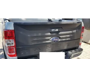 Ford Ranger Uyumlu T6 Bagaj Kapağı Kaplama Ranger Yazılı Mat SiyahDRS Tuning kalitesiyle tanışın! Özel olarak Ford  model araçlar için üretilen bu ürün, otomobi