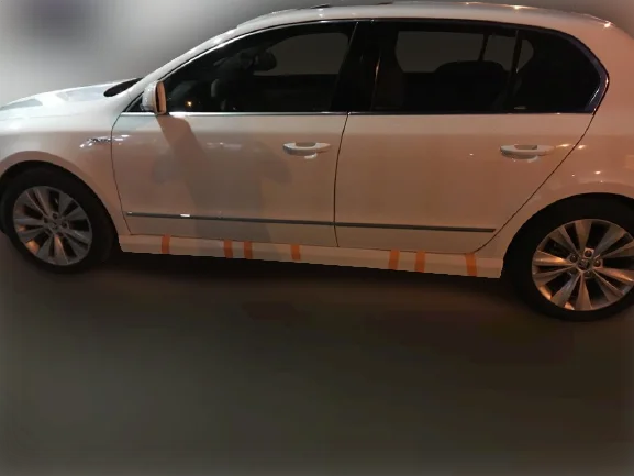 Skoda Süper Uyumlu B 2009-2015 Yan Marşpiyel