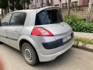 Renault Megane Uyumlu 2 Hatchback Spoiler