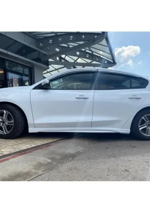 Ford Focus 2018-2025 (C519) uyumlu 5 Sedan Yan Marşpiyel Boyalı modelleri Oto Aksesuar Shop'de. Kaliteli malzeme, hızlı kargo ve güvenli alışverişle hemen
