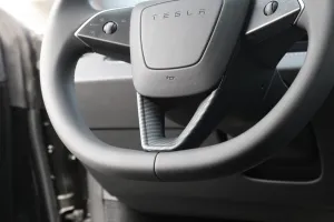 2025+ MODEL Y (JUNIPER) IÇIN DIREKSIYON ALT KAPLAMA KARBON BOYA - Görsel 2